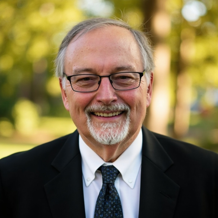 Dr. Jorge E. Parrott